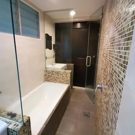 Spacious & Homey Apartment At Marina Island By Jomy Homestay Lumut Exterior photo