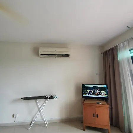 Spacious & Homey Apartment At Marina Island By Jomy Homestay Lumut Exterior photo