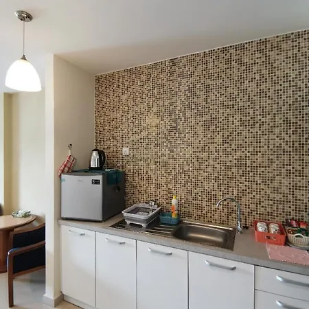Spacious & Homey Apartment At Marina Island By Jomy Homestay Lumut Exterior photo