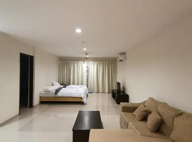 Spacious & Homey Apartment At Marina Island By Jomy Homestay