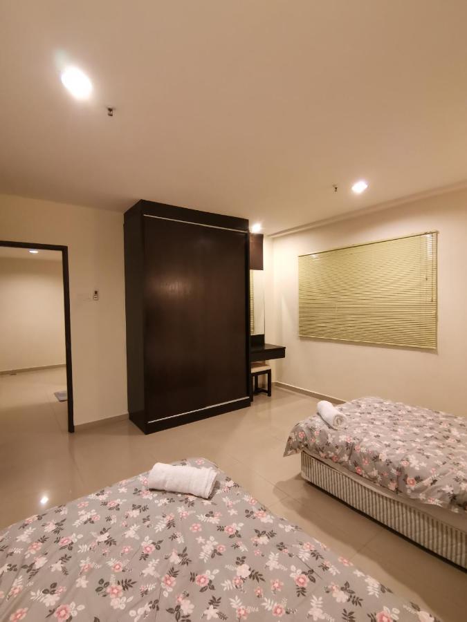 Spacious & Homey At Marina Island By Jomy Apartment Lumut