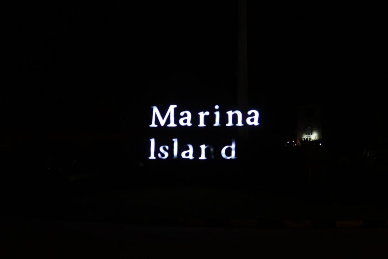 Spacious & Homey At Marina Island By Jomy Lumut