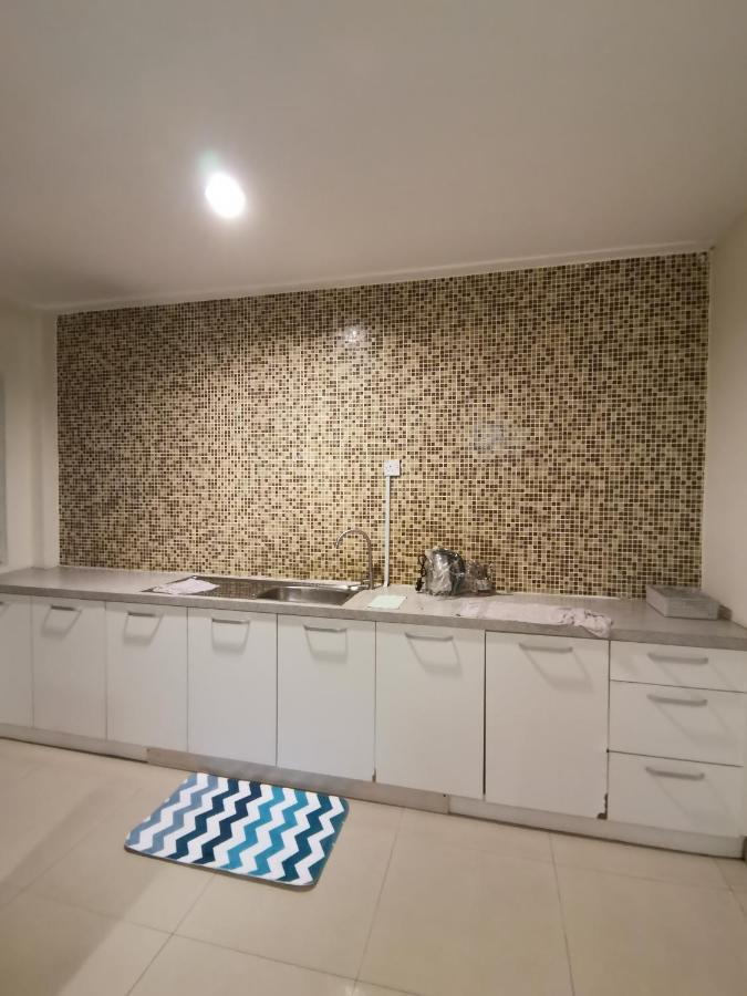 Spacious & Homey At Marina Island By Jomy