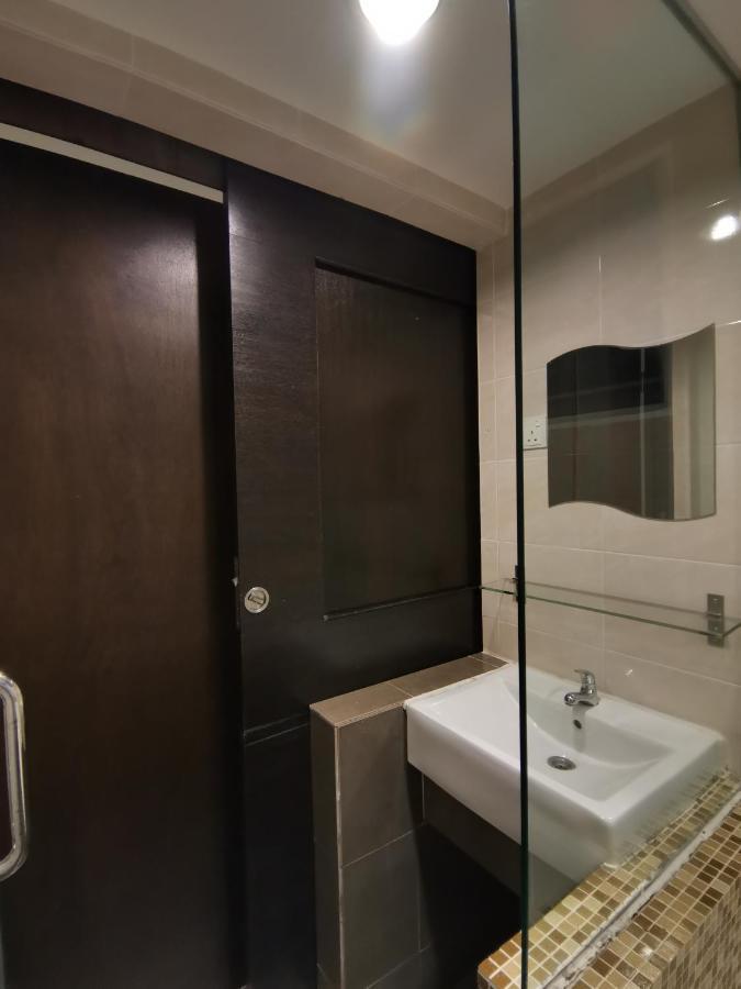 Apartment Spacious & Homey At Marina Island By Jomy Lumut
