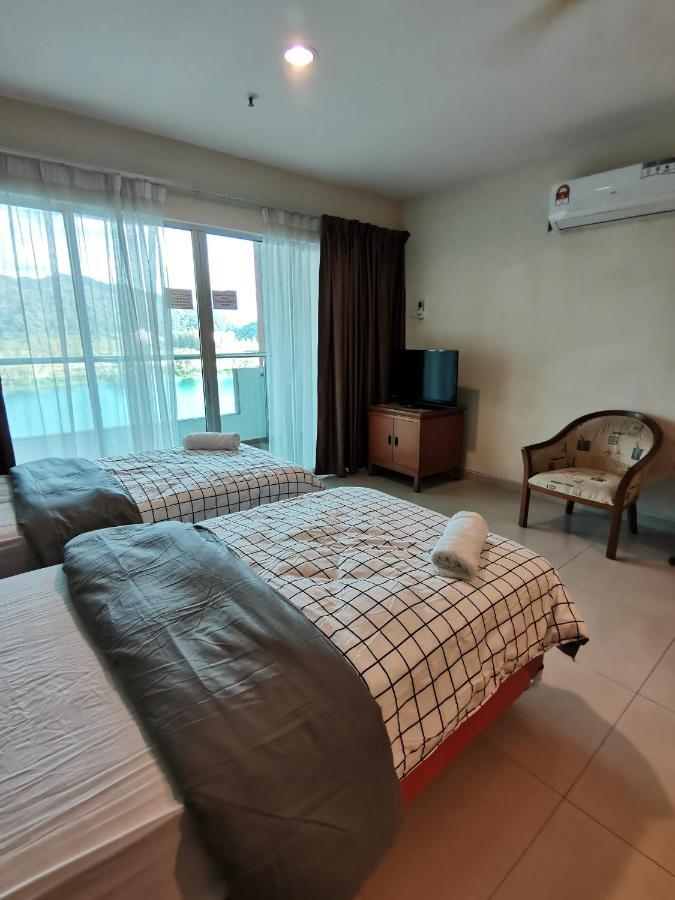 Apartment Spacious & Homey At Marina Island By Jomy Lumut