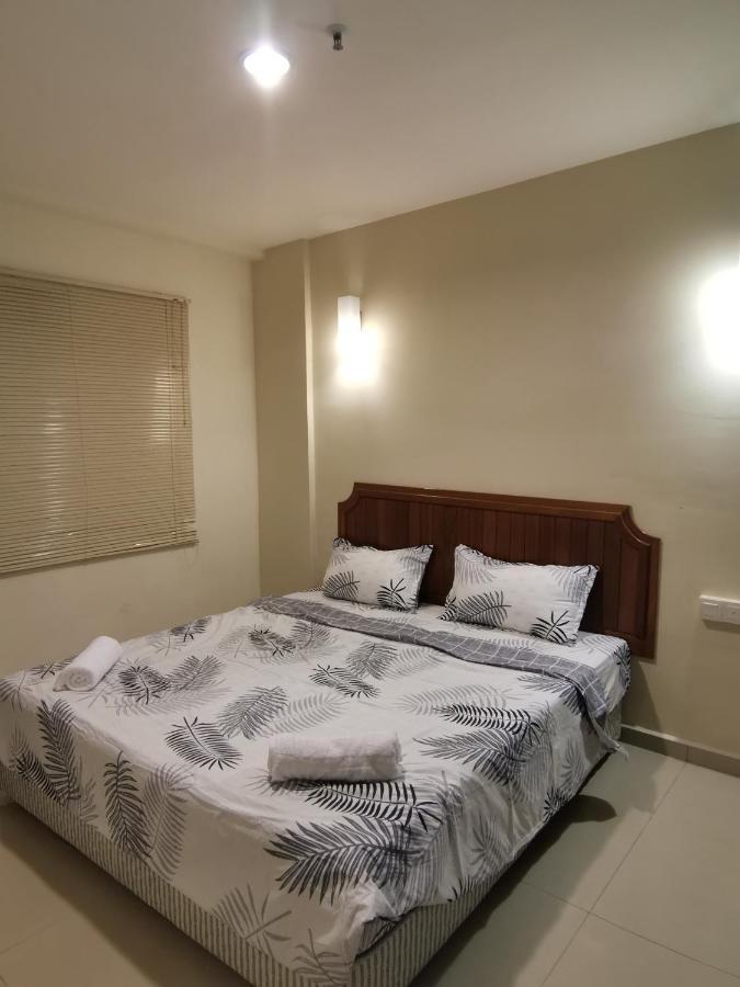 Apartment Spacious & Homey At Marina Island By Jomy *