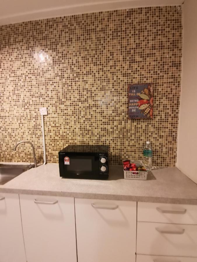 Spacious & Homey At Marina Island By Jomy *